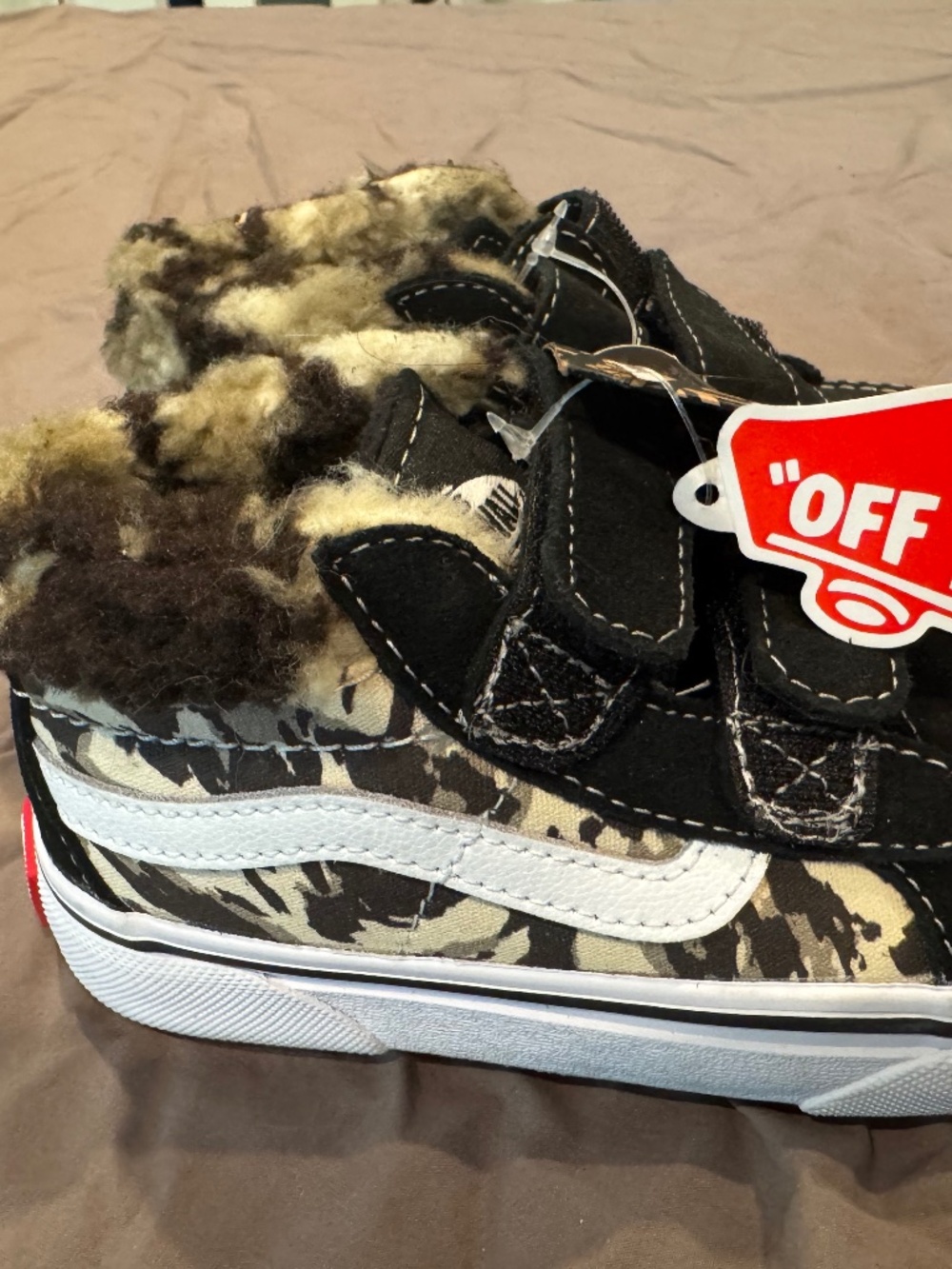 Vans boys size 11 sk8-mid MTE fur lined high tops shoes NWT